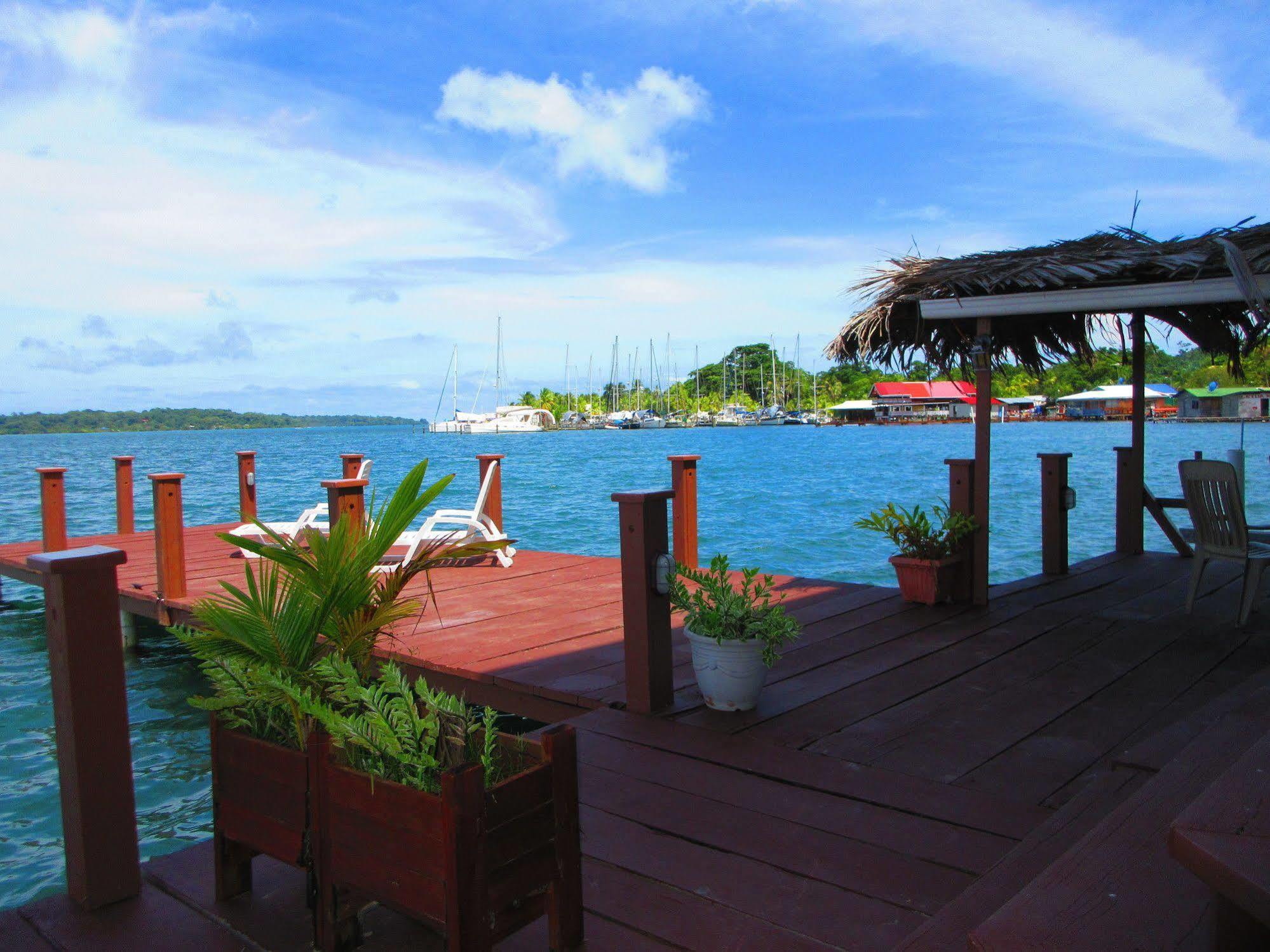 Los Balcones Over The Sea Hotel Bocas del Toro Esterno foto