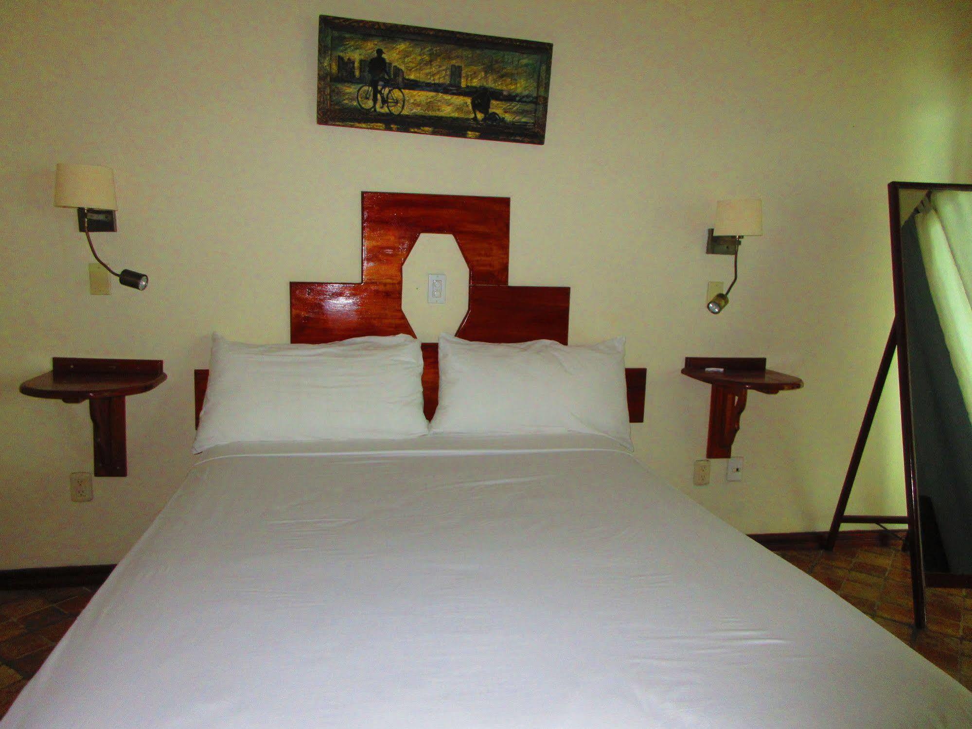 Los Balcones Over The Sea Hotel Bocas del Toro Esterno foto