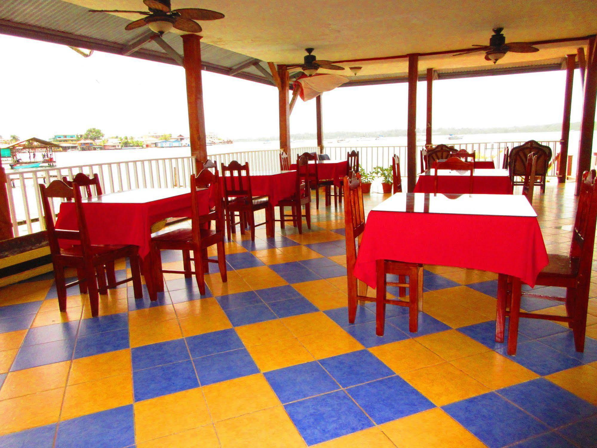 Los Balcones Over The Sea Hotel Bocas del Toro Esterno foto