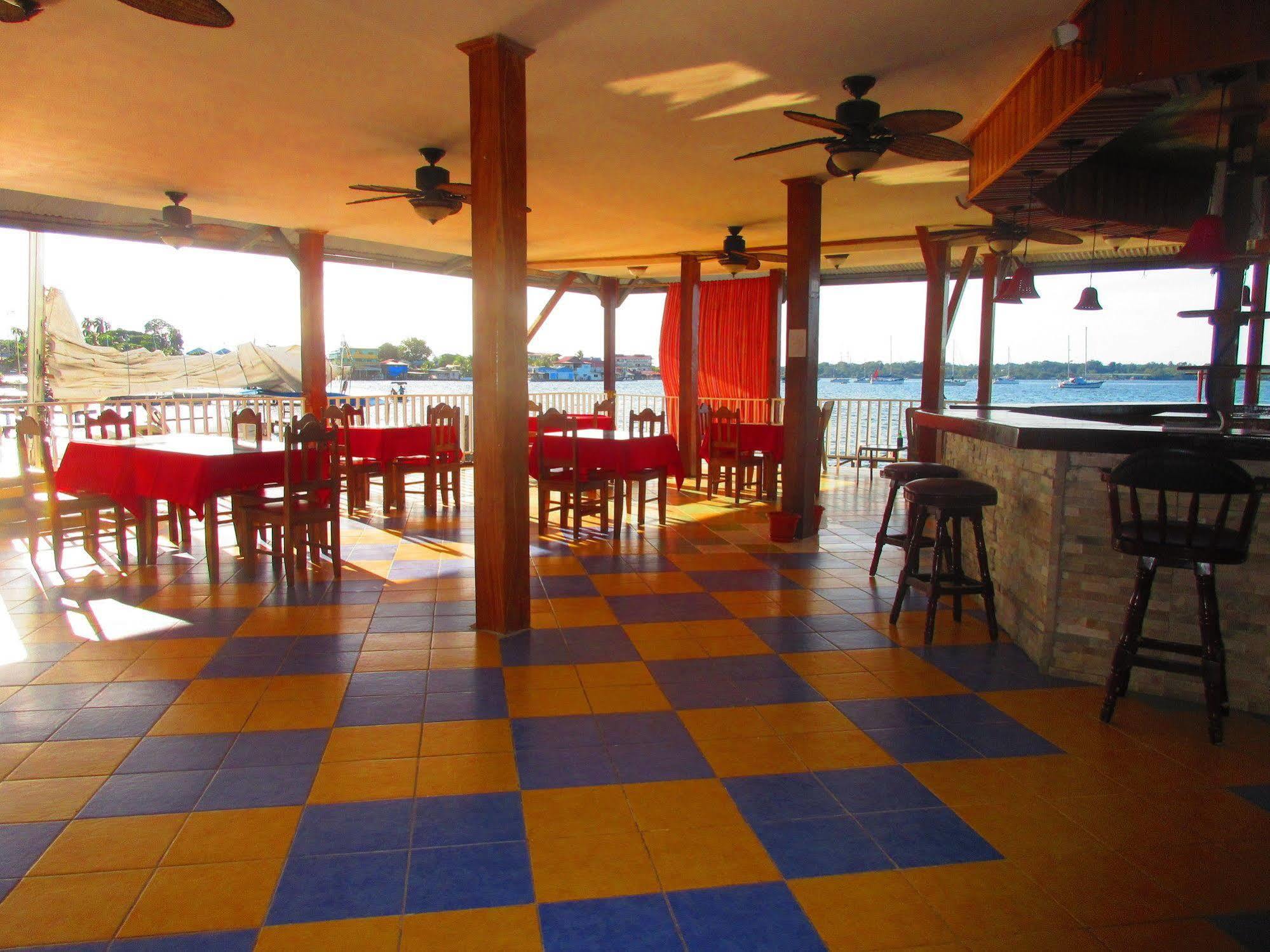 Los Balcones Over The Sea Hotel Bocas del Toro Esterno foto