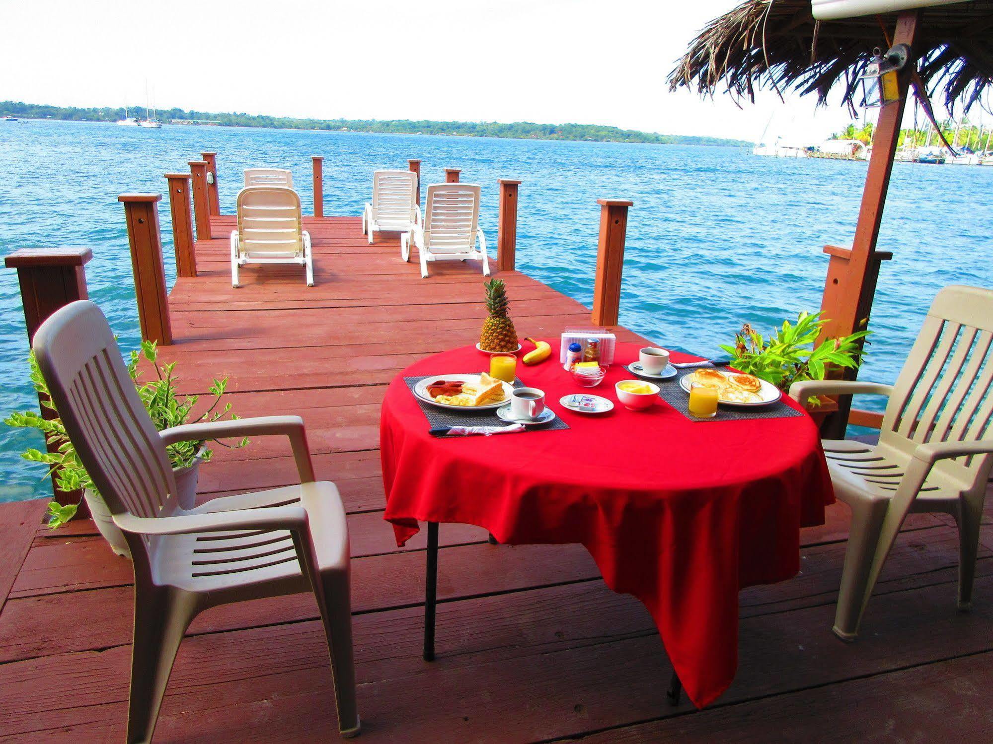 Los Balcones Over The Sea Hotel Bocas del Toro Esterno foto