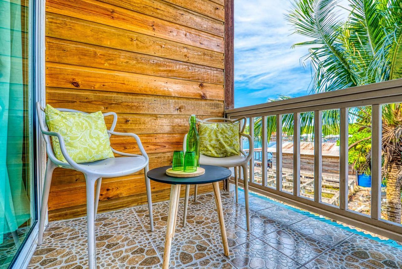 Los Balcones Over The Sea Hotel Bocas del Toro Esterno foto
