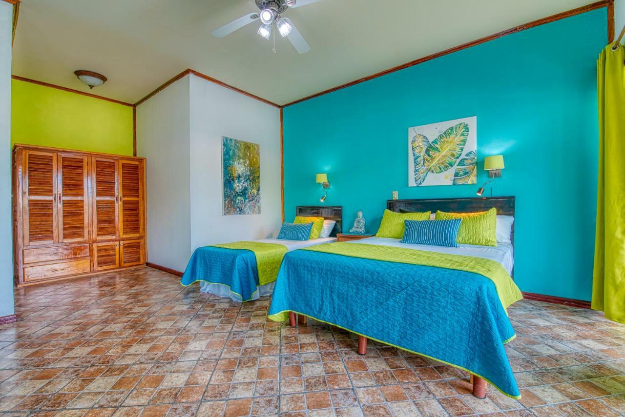 Los Balcones Over The Sea Hotel Bocas del Toro Esterno foto