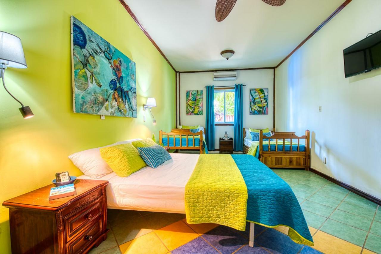 Los Balcones Over The Sea Hotel Bocas del Toro Esterno foto